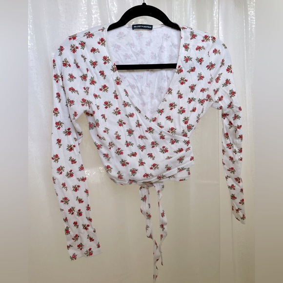 Brandy Melville Floral Wrap Top - Picture 2 of 5